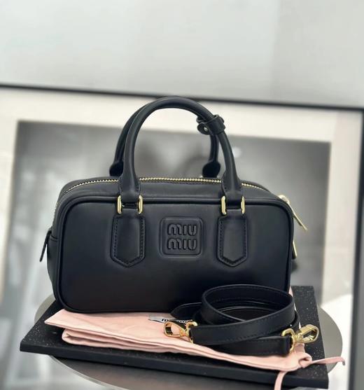  重磅推荐  M保龄球包  秀款小方包 手提/斜挎 知识分子复古又韩系 商品图0