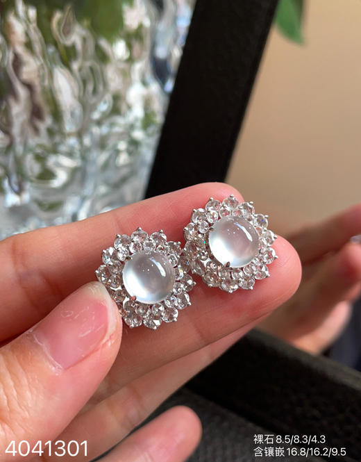 4041301，玻璃蛋面耳钉。具体价格微信咨询 商品图3