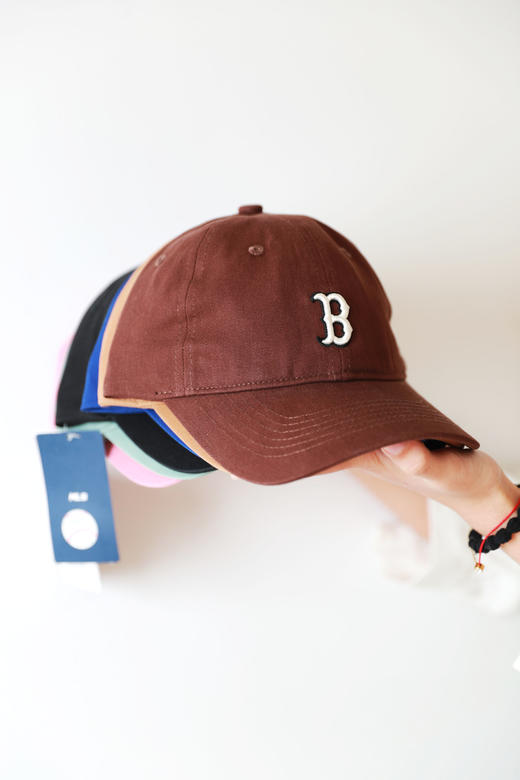 39000韩元一顶，出口首尔。基础字母刺绣软顶情侣款棒球帽A010722 商品图11