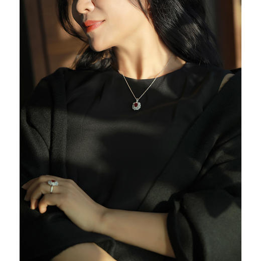 永不过时，经典戴妃款 | 培育红、绿宝石戒指、项链、耳钉 商品图2