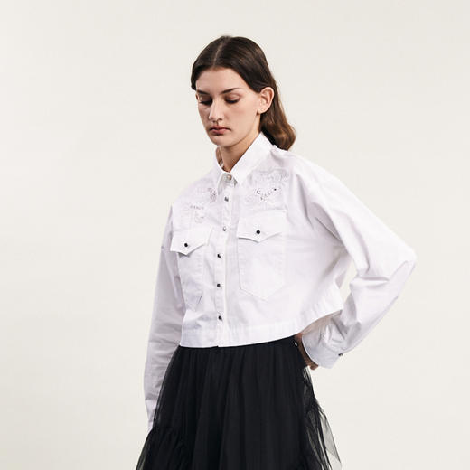 谜底短款衬衫女2024春季新款时尚纯棉绣花宽松衬衣长袖241MC0078 商品图1