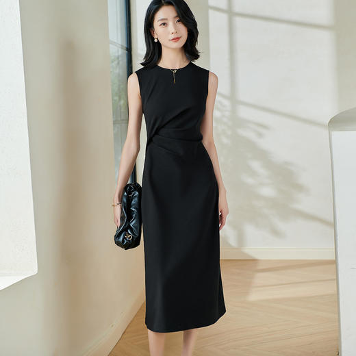 【气质小黑裙】2026春新款时尚高级感修身显瘦背心连衣裙5M24AL0111 商品图0
