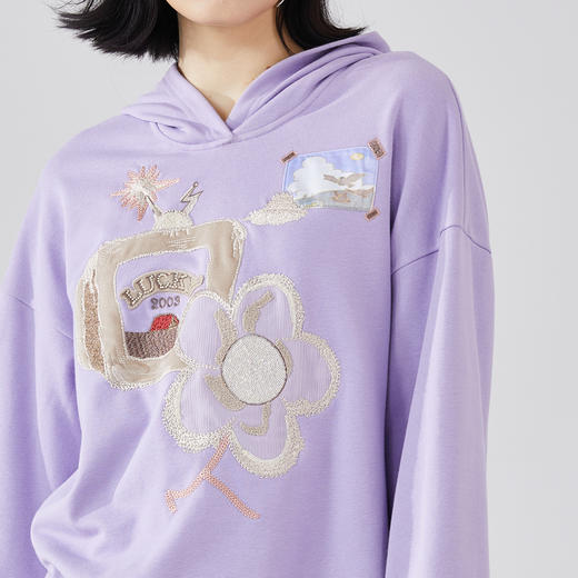 谜底连帽卫衣女2024春季新款学院风绣花宽松中长款上衣241MV0053 商品图3