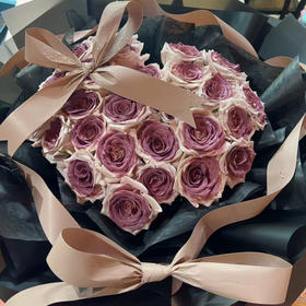 【相爱相守】33朵乌梅子子酱，精品时尚爱心大花束