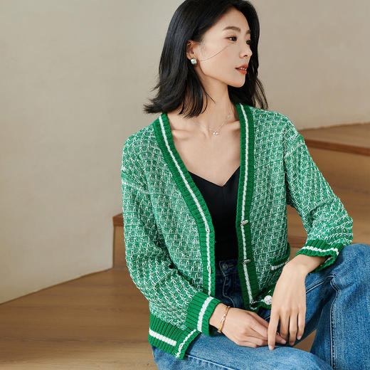 剩M/L/XL/XXL 米思阳2026春季新款洋气休闲v领针织衫圈圈纱宽松拼接上衣女0058 商品图0