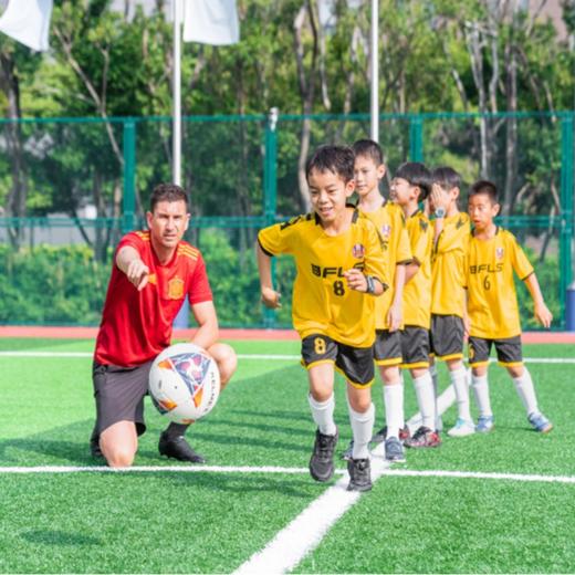 【2026寒假】天河·足球训练8天7晚冬令营（独立参与） | 塞尔吉奥•赛斯特罗主教练+专业青训教学+国际赛事解析分享+西班牙特色文化课堂，学习先进的足球技术！ 商品图1