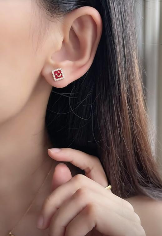 何F红松石小方牌笑脸耳钉【笑口常开】 商品图2