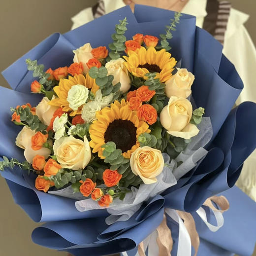 【阳光使者】向日葵香槟色系精品大花束 商品图1