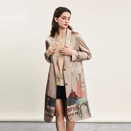 谜底长款风衣女2024春新款高端西装领原创印花宽松外套241GE0163 商品图1