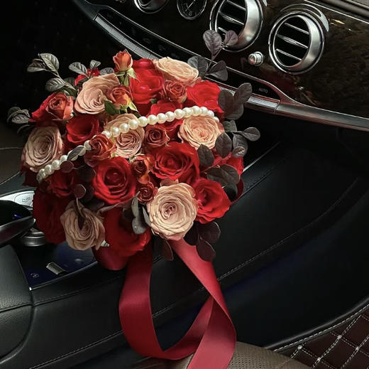 【一往情深】卡布奇诺➕红玫瑰精品时尚新娘手捧花 商品图1