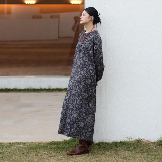 绽放043朵/文艺复古高端缠枝纹印花清冷气质中长款长袖棉麻连衣裙 商品图0