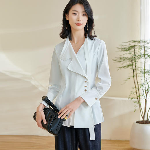 米思阳2024春季新款时尚设计感白色衬衫飘带不规则v领上衣女0240 商品图0