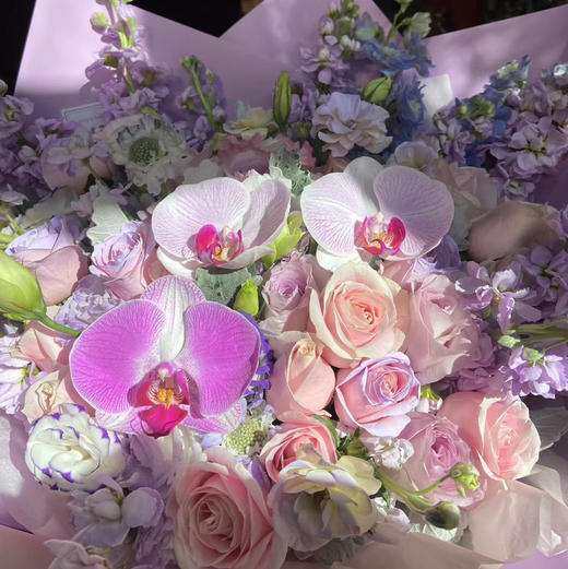 【蝶舞翩翩】紫色系时尚高端大花束 商品图1