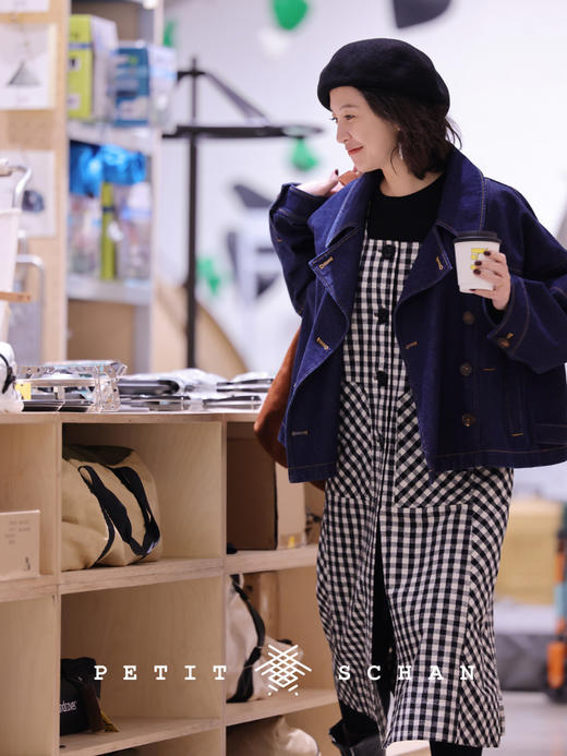 PETIT SCHAN小闪 CLO#418 Romantic chess 浪漫对弈 日本进口双面磨毛棉麻H型黑白格长马甲/背带裙 商品图3