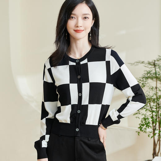 剩S/XL 米思阳2026春季新款经典时尚圆领针织衫棋盘格弹力开衫上衣女0229 商品图3