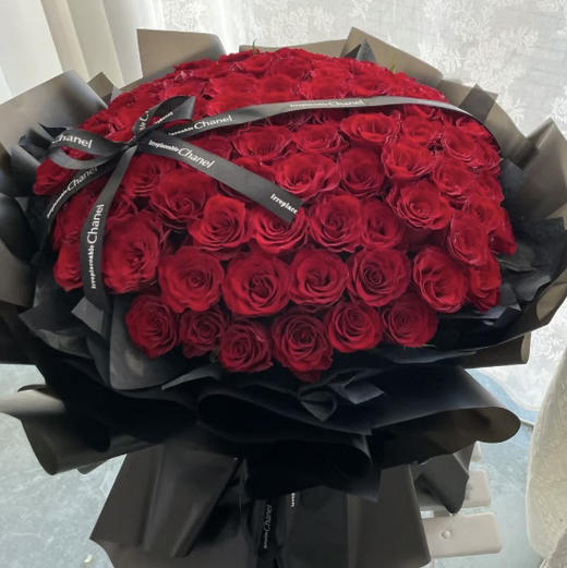 【深情久久】99朵精品丝绒玫瑰，高端海派大花束 商品图1