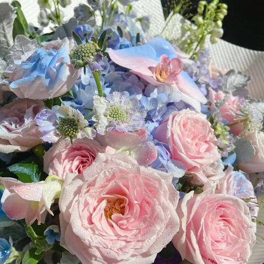 【绚丽梦境】精品时尚海派大花束 商品图1