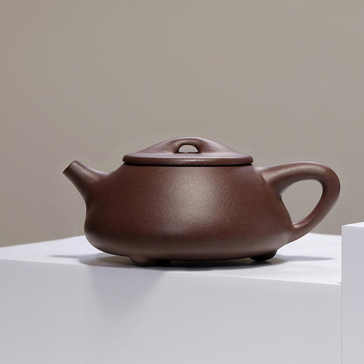 顾景舟复刻紫砂壶  非遗传承人亲制 『景舟石瓢』 2800万拍品原版复刻 宜兴原矿紫砂壶 收藏紫砂艺术品 手工制作 一比一复刻 双刀刻绘 商品图5