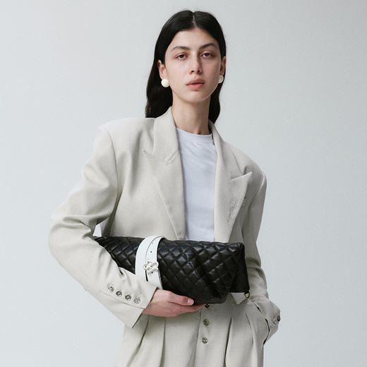 Self Who烟灰绿色西装外套女2024早春新款休闲宽松设计感短款西服 商品图2