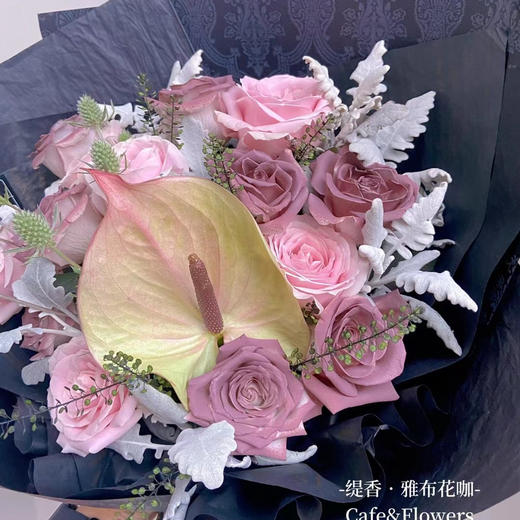 【甜蜜相伴】9支乌梅子酱玫瑰➕6支粉玫瑰加蜜桃掌精品时尚花束 商品图3