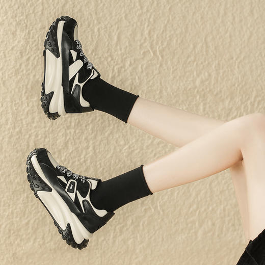 品质好货 | Safiya/索菲娅2023秋冬百搭厚底加绒运动保暖休闲鞋 SF33112802 商品图9