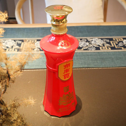 【清仓福利】剑南春 剑南贡 贡3 52度 浓香型 500ml x6 整箱 商品图4