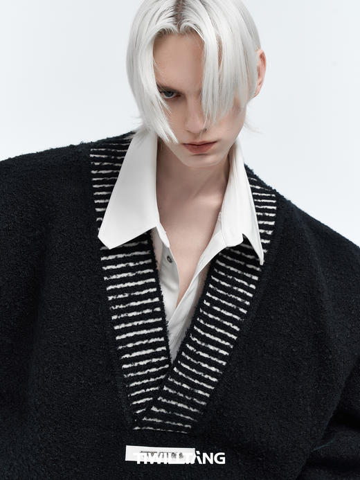 TIWILLTANG启世录“盎垣”原创重磅廓形浪漫低领毛衣V领针织毛衫 商品图3