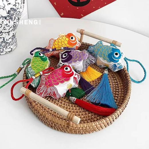 【新年捡漏款25元5条】莲花款流苏胖胖鱼香包 商品图0