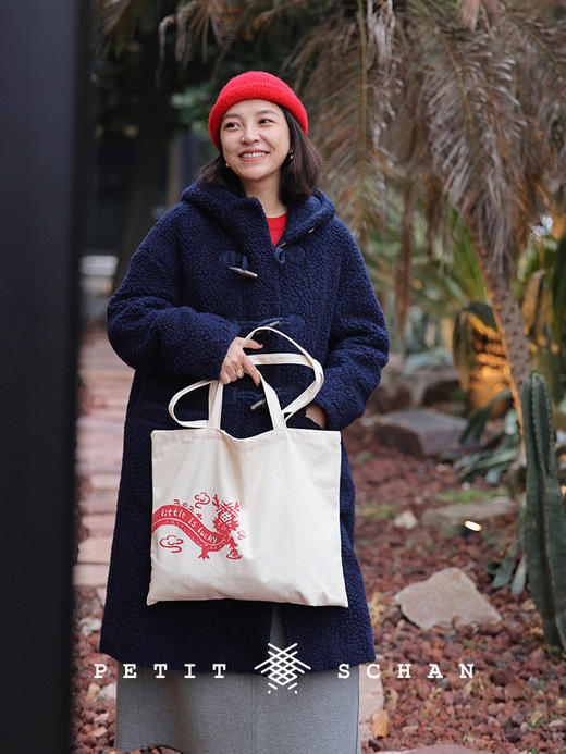 PETIT SCHAN小闪 CLO#386 nomadism 游牧 意大利进口羊羔毛经典牛角扣连帽大衣 商品图7