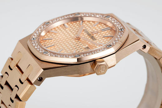 ZF超神之作🔥🔥AUDEMARS PIGUET爱彼 皇家橡树系列67651OR女士腕表～闪耀登场！女神百搭款，闪闪惹人爱！（18k包金+手工镶钻） 商品图4