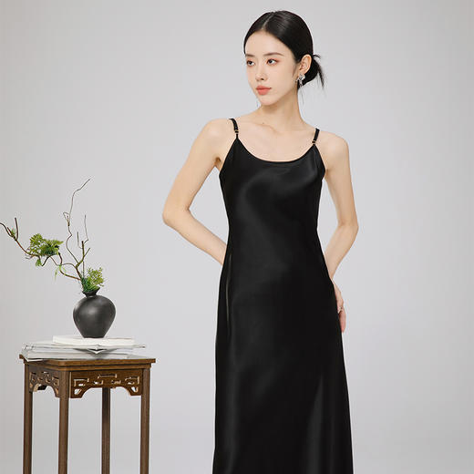 黑色吊带连衣裙春夏女士修身显瘦遮肚长裙气质国风裙子 商品图1
