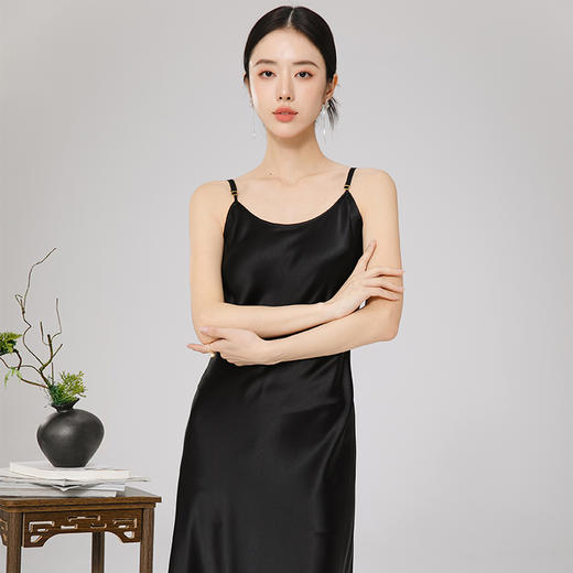 黑色吊带连衣裙春夏女士修身显瘦遮肚长裙气质国风裙子 商品图0