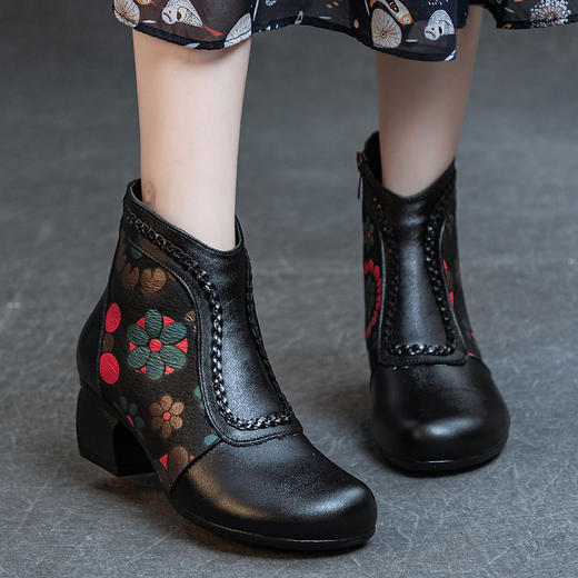 GL20239靴子女2023秋冬新款民族风真皮拼色印花女靴粗跟软底短靴 商品图1