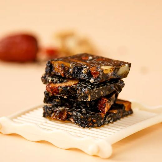 【断货】
正安国货·阿胶固元糕  甄选手工即食便携阿胶膏 200g 商品图1