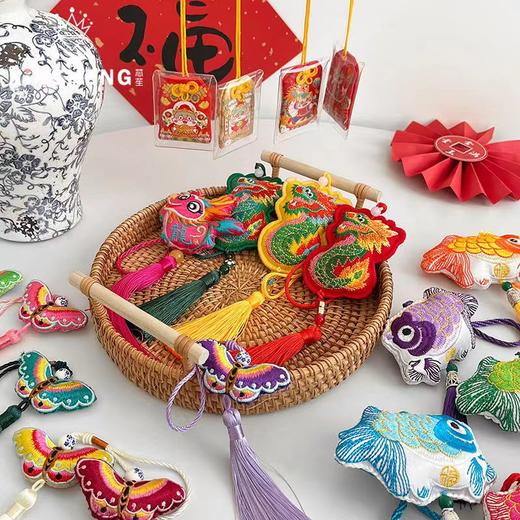 【新年捡漏款25元5条】莲花款流苏胖胖鱼香包 商品图1