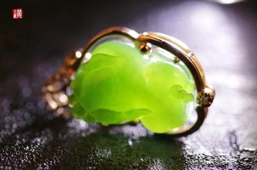 18K金镶钻和田碧玉【招财貔貅】吊坠 商品图4