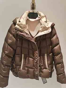 2F阿瓦塔羽绒服M23812