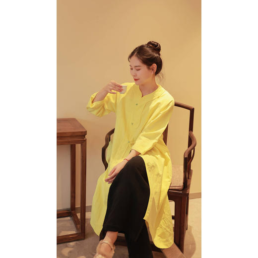 【线上专属】【春满人间系列】长款衬衫（24707071-松花） 商品图0