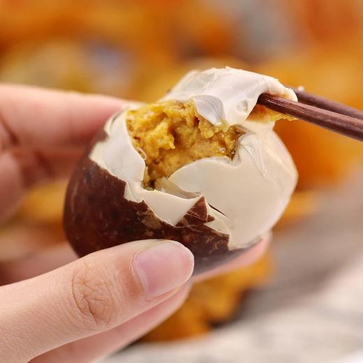 逢食 轻盐蟹皇蛋 鸭蛋 低钠少盐轻生活，淡淡柴烤香，一蛋三绝！真空包装   好吃不腻口 单枚70g以上 商品图3