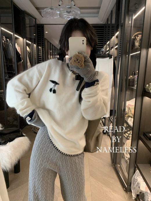 Read Nameless /钢琴边樱桃超细马海毛+木天丝麻花裤 商品图1