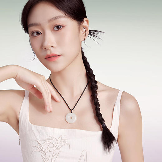 周六福珠宝玉石貔貅平安扣吊坠男女和田玉白玉玉坠挂件送人礼物 商品图3