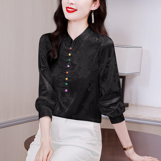 KQL-1807春款新中式彩扣小衫女气质时尚修身设计感长袖衬衫上衣 商品图6