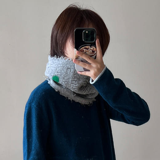 Azure Pepper强缩绒羊毛手工剪边双面提花脖套 商品图1