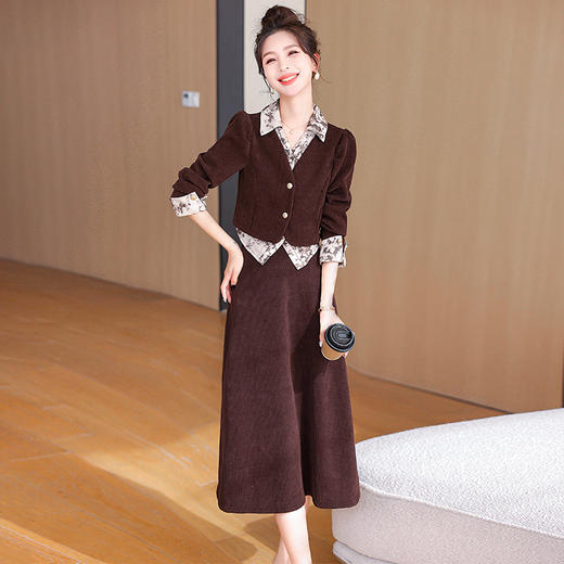 HR WC1139气质时尚大方拼接撞色假两件上衣半裙两件套 商品图1