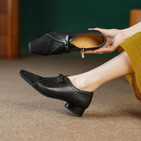 尖头蝴蝶结侧拉链深口单鞋，牛皮马毛拼接复古低跟皮鞋裸靴MCC&C9580