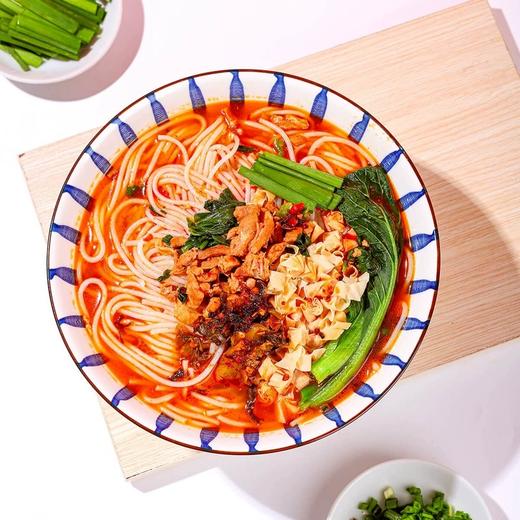 昆明焖肉小锅米线 老昆明味道 速食小锅米线 商品图2