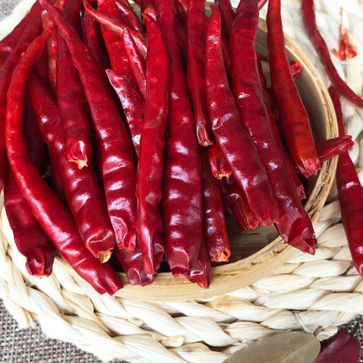 云南特产正宗丘北干辣椒，口感香辣醇厚，严格精选。 商品图3