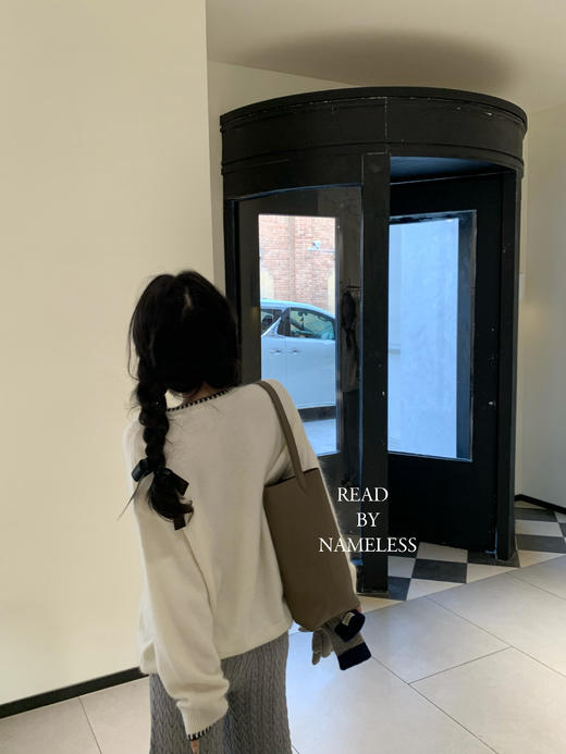 Read Nameless /钢琴边樱桃超细马海毛+木天丝麻花裤 商品图10