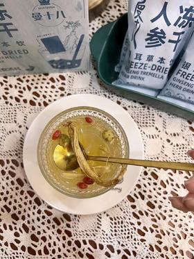 曼十八人参冻干银耳草本饮 复合草本，性质温和，好喝不上火