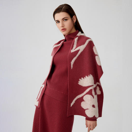 【年货系列羊绒围巾】羊绒世家秋冬新品女士100%山羊绒长方形围巾花朵提花围脖 商品图2